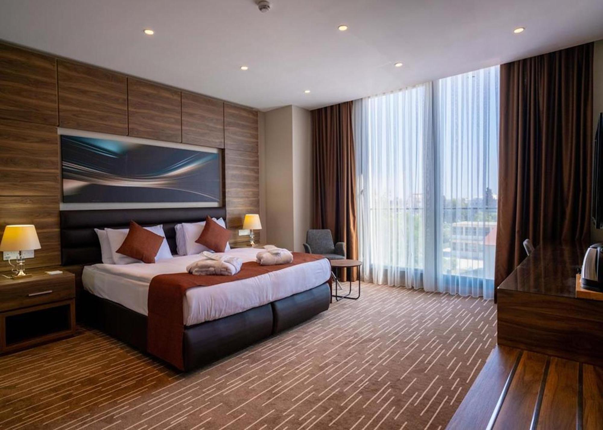 Ekor Elegance Hotel ฟามากุสต้า ภายนอก รูปภาพ