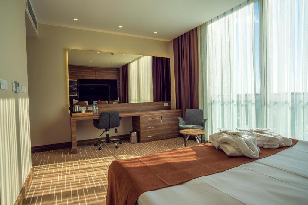 Ekor Elegance Hotel ฟามากุสต้า ภายนอก รูปภาพ